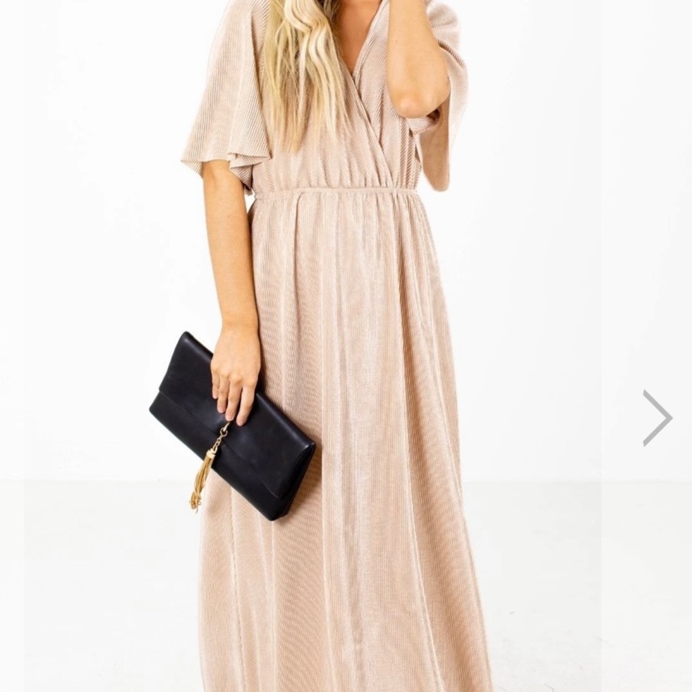 Cute dress for wedding ! Never worn